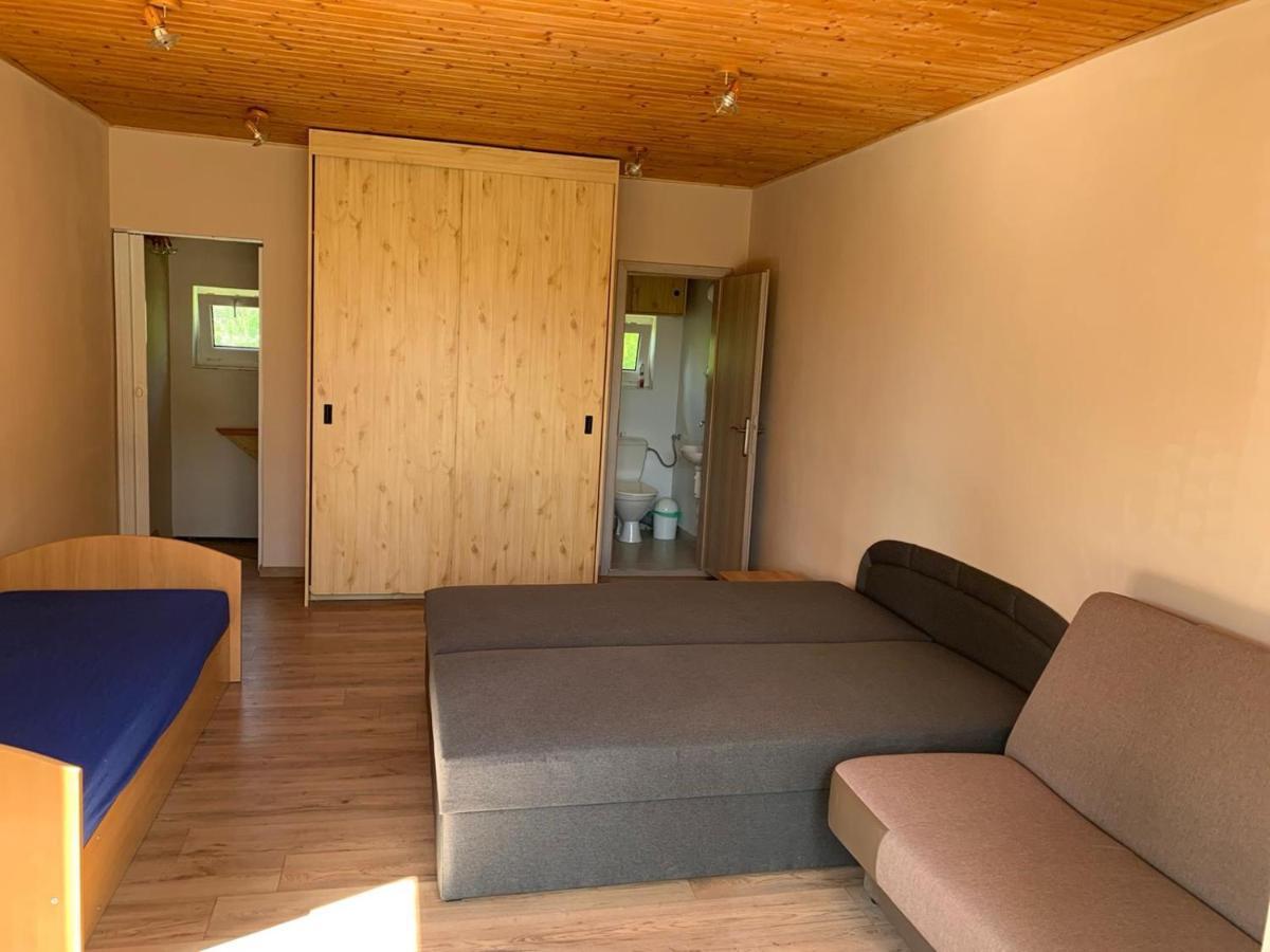 Apartment Jane Сенец Экстерьер фото